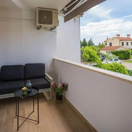 Ferienhaus Luka Premium In *